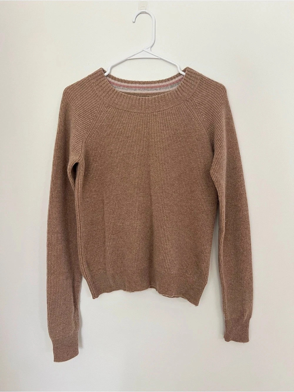 Faherty Cashmere Sweater Size Small